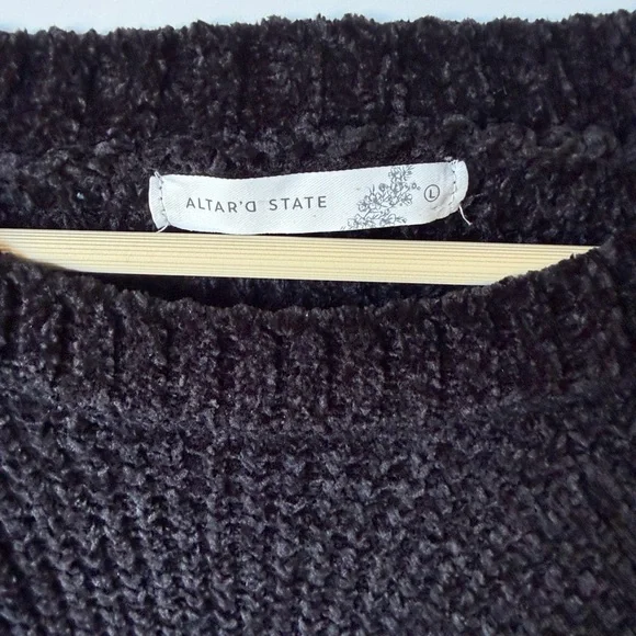 Altar'd State Chunky Sweater - Picture 5 of 7